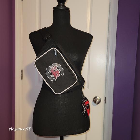 Handbags - South Carolina Gamecocks Black Fanny Pack NWT